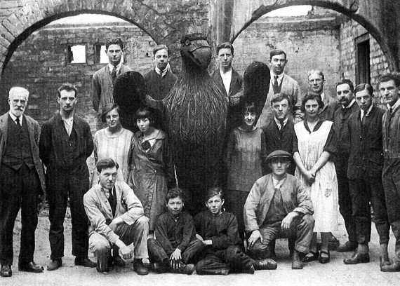 sculpture with workers 1920s